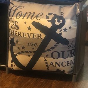 Throw pillows beach’s
